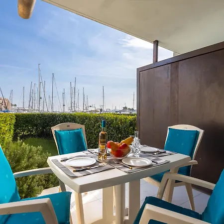 Les Deux Voiles-4 By Interhome Cogolin